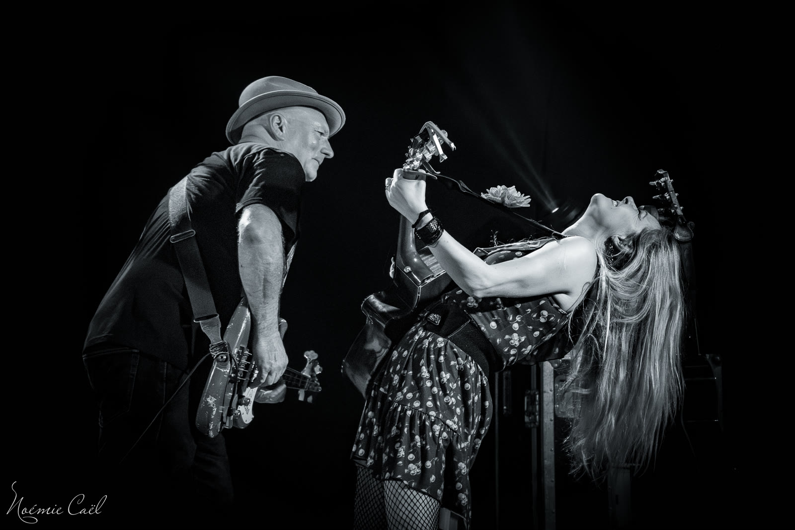 Bessie & The Zinc Buckets on stage, official Exchange 1856 event photo